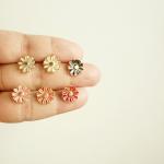- Lovely Pale Pink Daisy Stud Earrings - Gift..