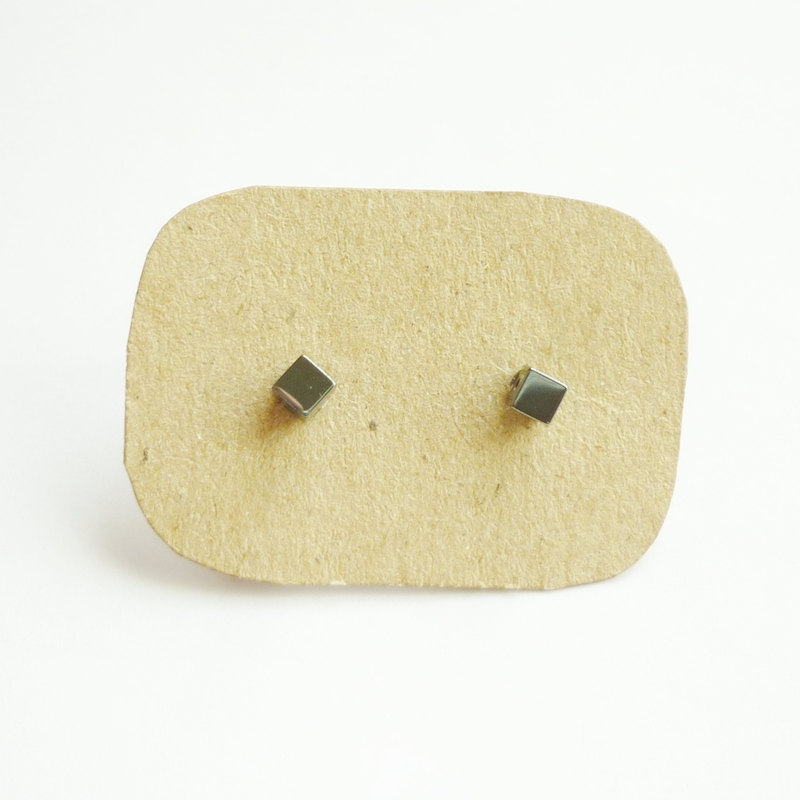 Small Gun Metal Cubic Cube Stud Earrings/Ear Post - Gift under 10 - 3 mm - Men Jewelry - Unisex