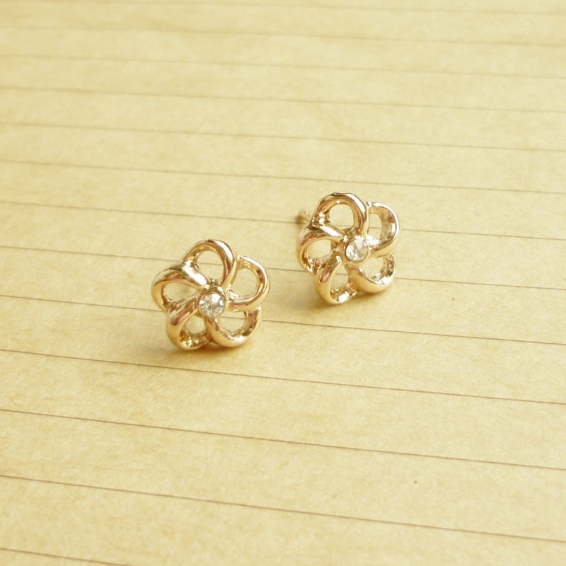 The Flower Light Rose Solid Gold/pink Gold Plated Earring/ear Stud - 10 Mm - Gift Under 15